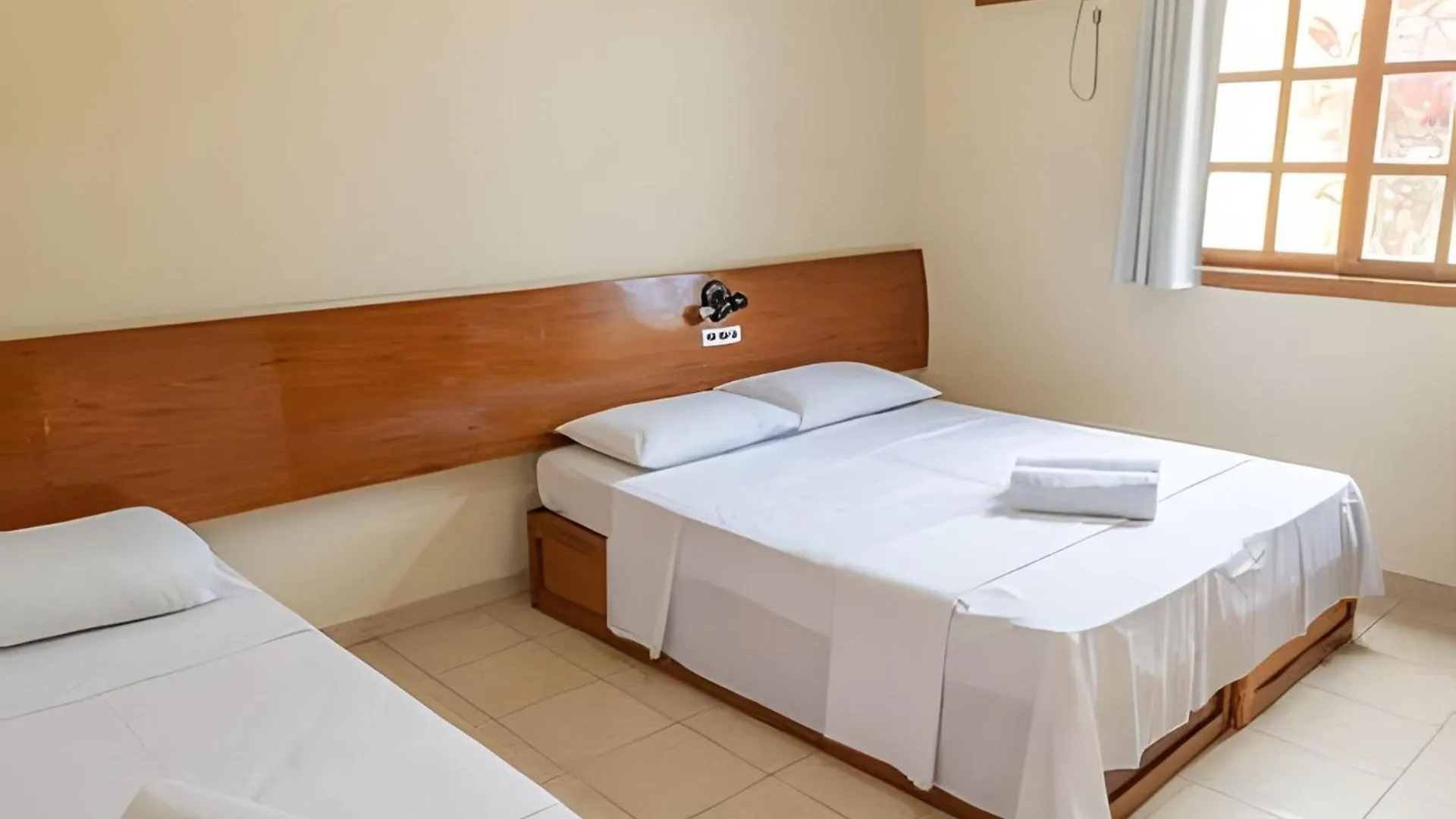 Holiday home Taperapuan Beachfront Haven: Poolside Retreat with Wi-Fi Porto Seguro