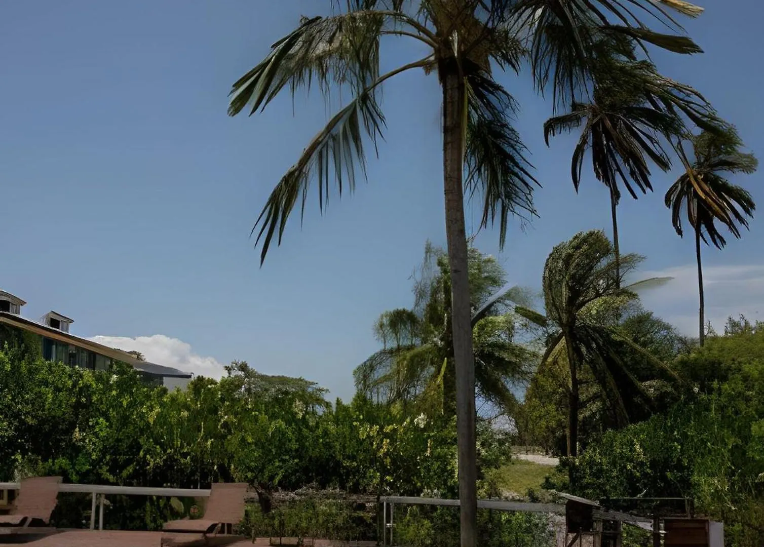 Taperapuan Beachfront Haven: Poolside Retreat with Wi-Fi Porto Seguro 0*,  Brazil