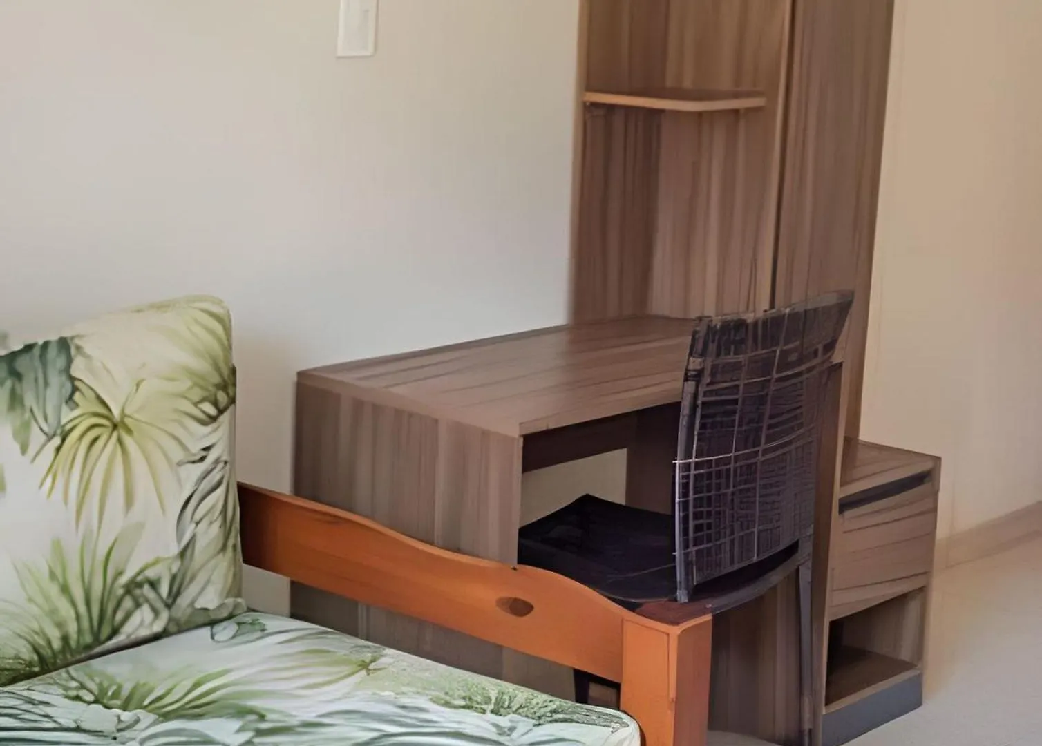 Em Frente A Praia De Taperapuan; Piscina; 1 Quarto; Wifi 300 Mbs; Estacionamento Gratuito 1 Veiculo Porto Seguro 0*,